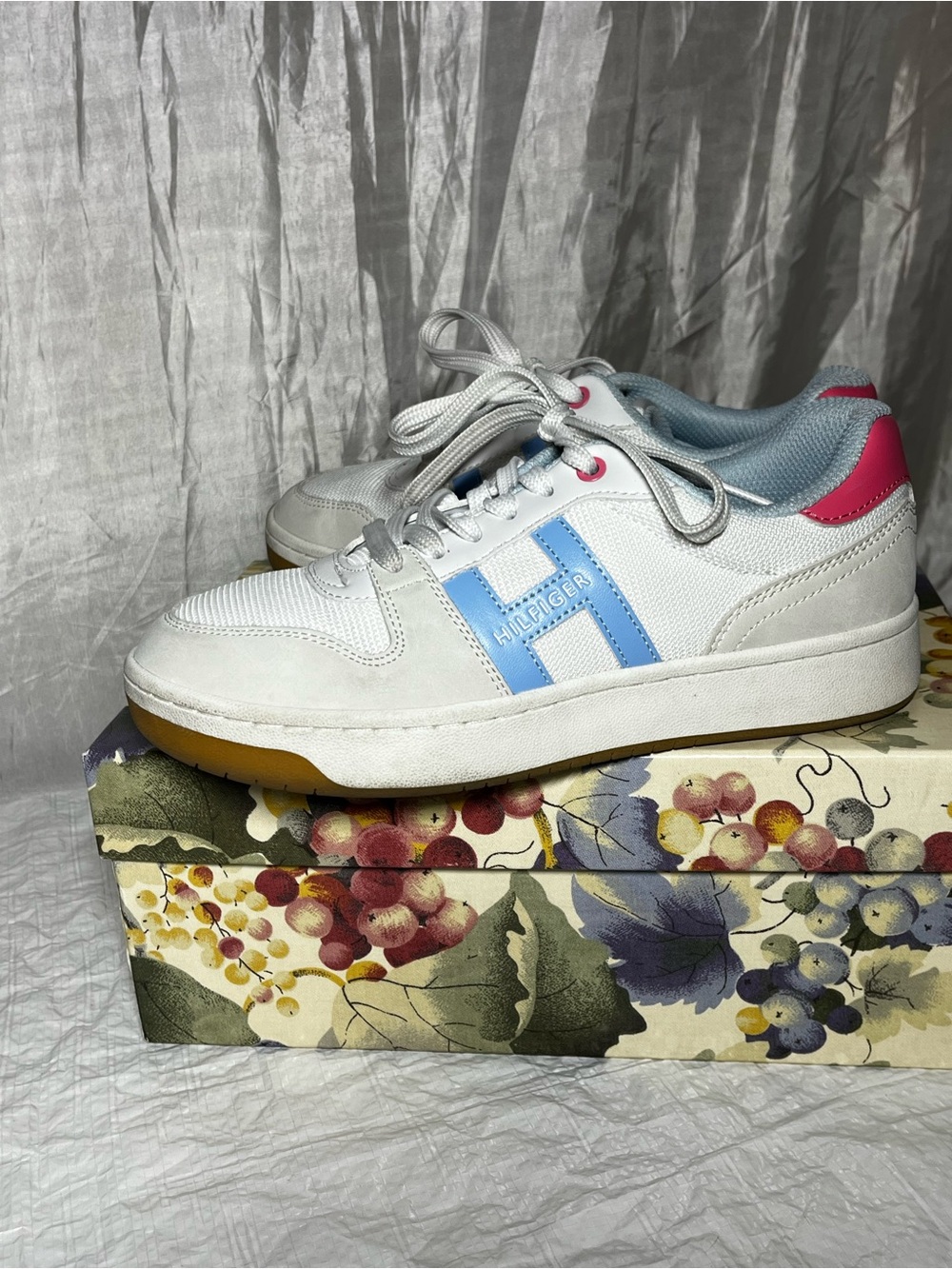 Tommy Hilfiger Kids White Sneakers with Blue Logo and Pink Heel